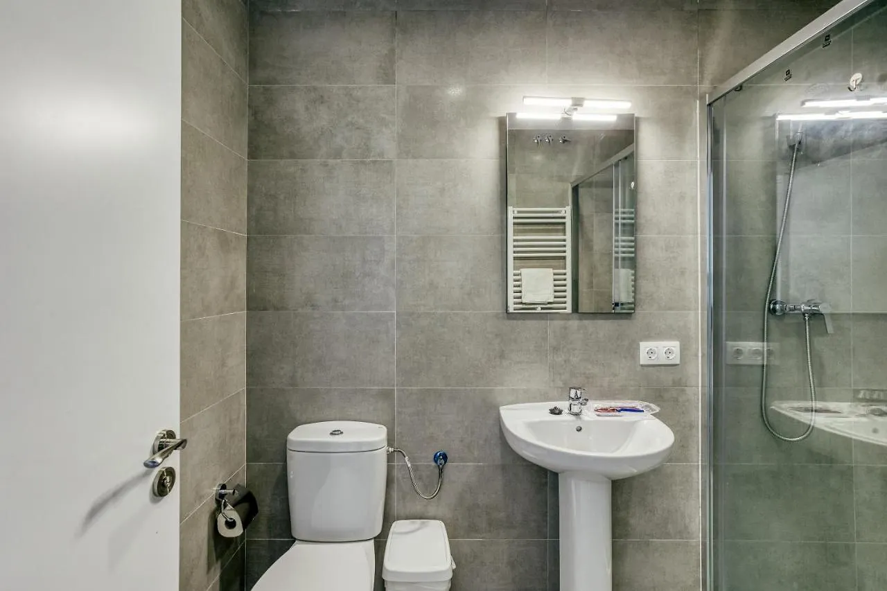 Giuliano Superior Para 4 Personas Empuriabrava Spain